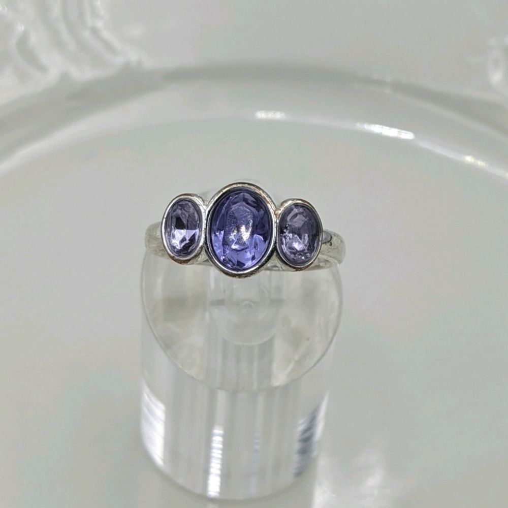 Avon Silver Tone 3 Purple Stone Ring Sz 8